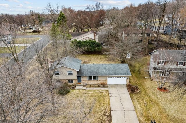 7731 Polaris Lane N, Maple Grove, MN 55311