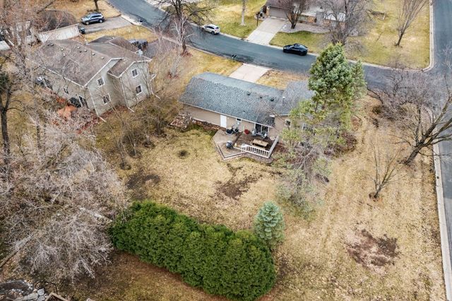 7731 Polaris Lane N, Maple Grove, MN 55311