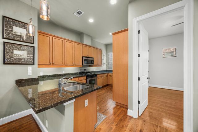 1604 White Street, Houston, TX 77007