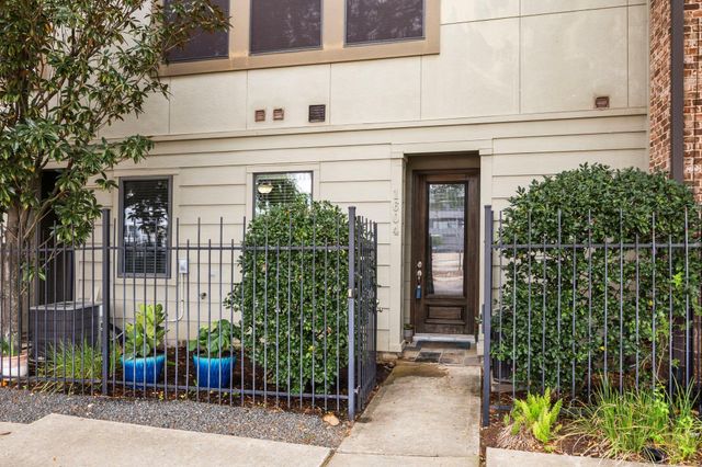 1604 White Street, Houston, TX 77007