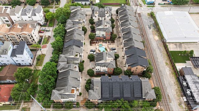 1604 White Street, Houston, TX 77007
