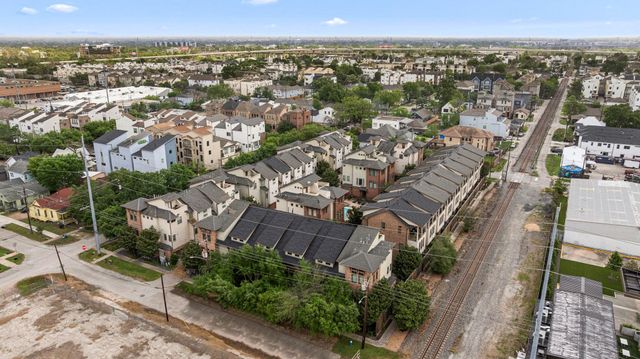 1604 White Street, Houston, TX 77007