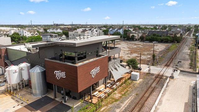1604 White Street, Houston, TX 77007