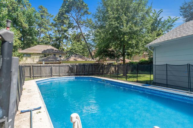 3318 Candleway Drive, Spring, TX 77388