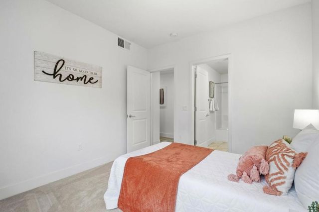 385 Line Street, Hayward, CA 94544