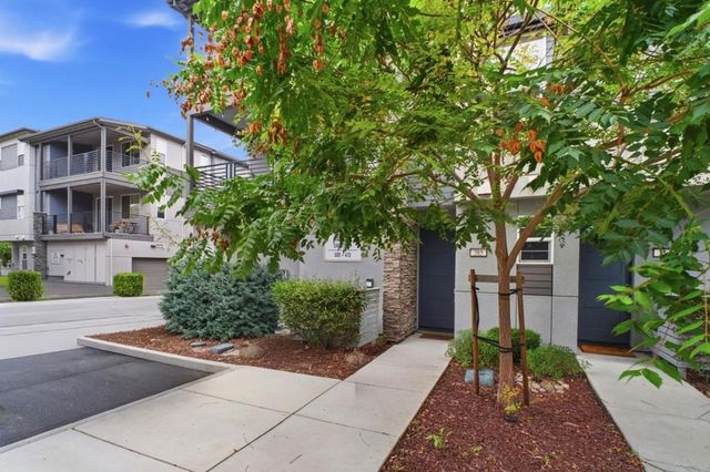 385 Line Street, Hayward, CA 94544