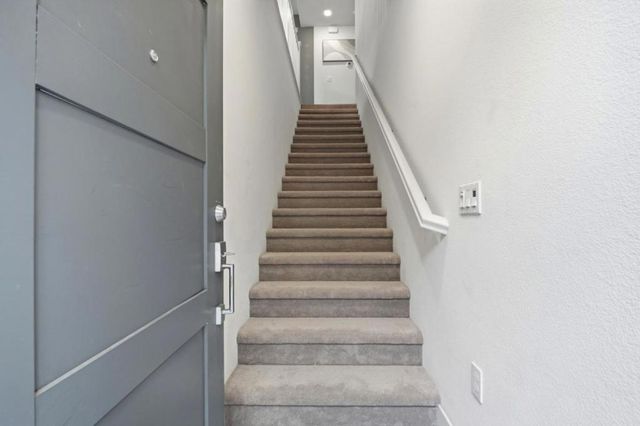 385 Line Street, Hayward, CA 94544