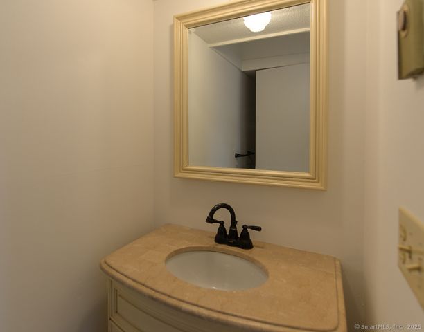 44 Heritage Village F, Southbury, CT 06488