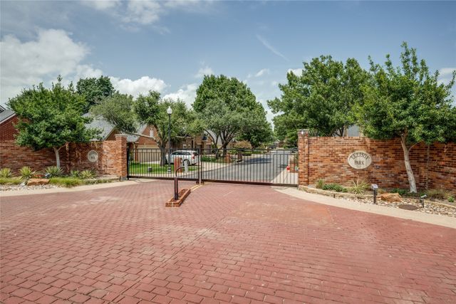 1105 Ellison Park Circle, Denton, TX 76205