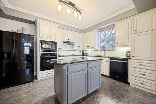 1105 Ellison Park Circle, Denton, TX 76205