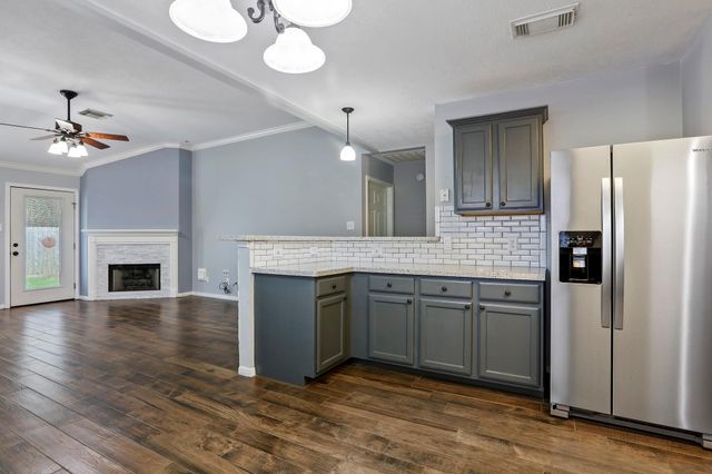 21803 Whispering Forest Drive, Kingwood, TX 77339