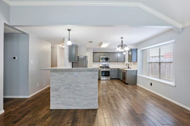 21803 Whispering Forest Drive, Kingwood, TX 77339