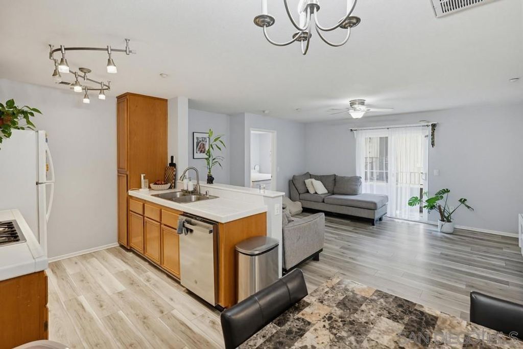 9728 Marilla Dr 205, Lakeside, CA 92040