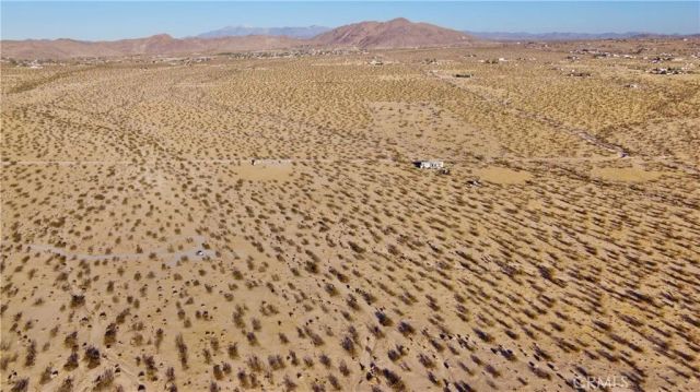 4594 Rice, Joshua Tree, CA 92252