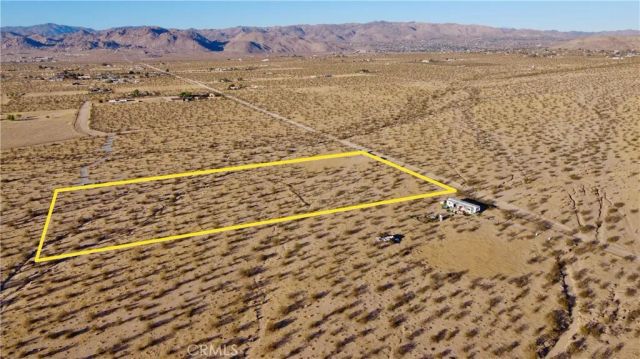 4594 Rice, Joshua Tree, CA 92252