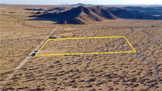 4594 Rice, Joshua Tree, CA 92252