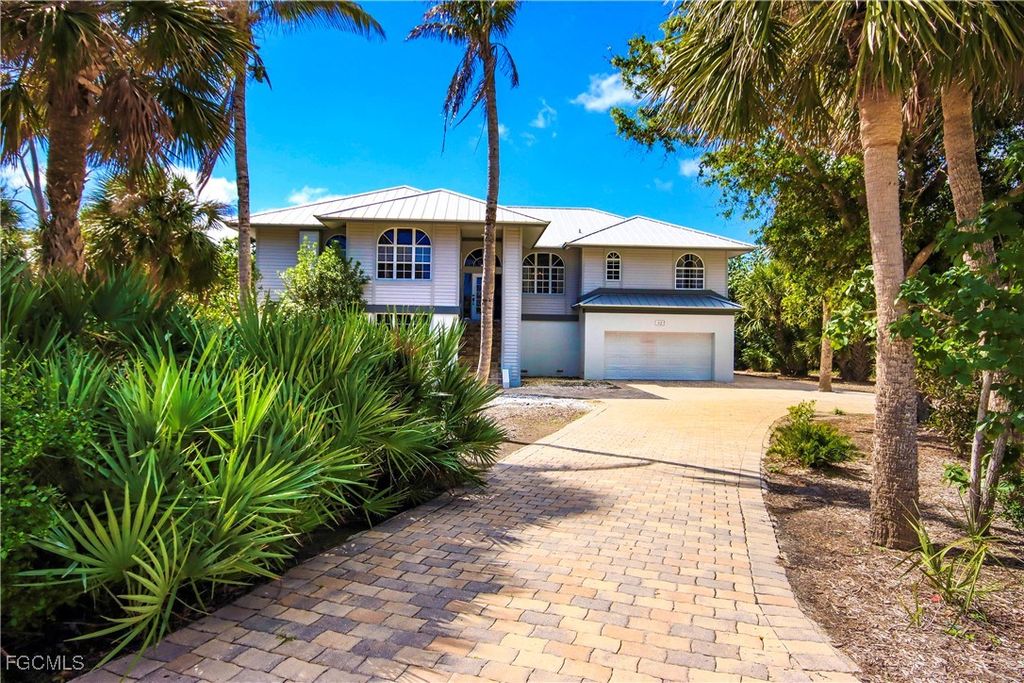 717 Gopher Walk WAY, Sanibel, FL 33957