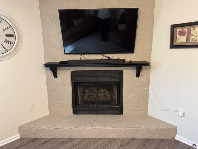 210 Oak Ridge Dr, Byron, GA 31008