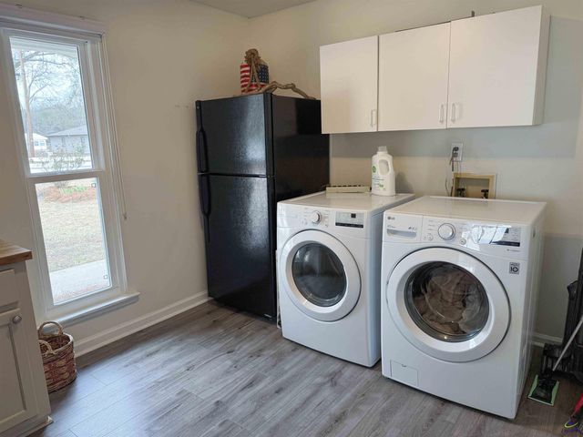 210 Oak Ridge Dr, Byron, GA 31008