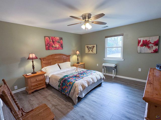 210 Oak Ridge Dr, Byron, GA 31008