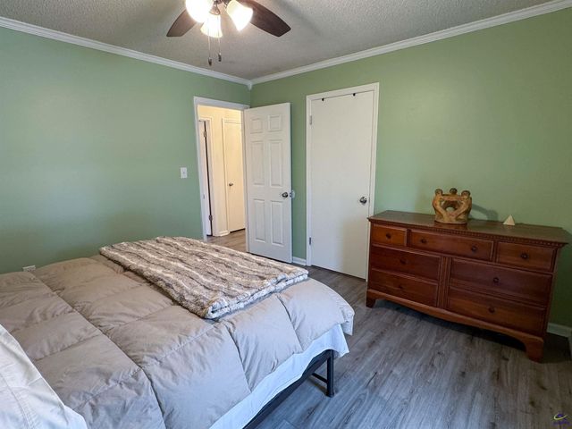 210 Oak Ridge Dr, Byron, GA 31008