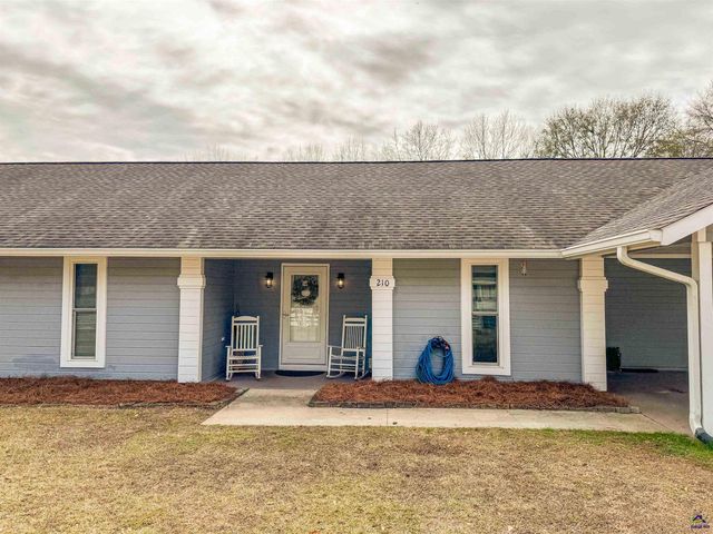 210 Oak Ridge Dr, Byron, GA 31008