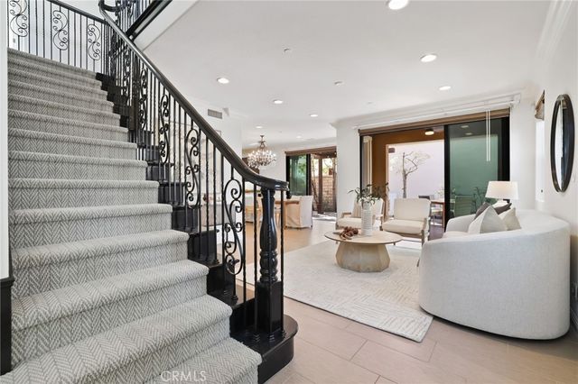 58 Mariposa, Lake Forest, CA 92630
