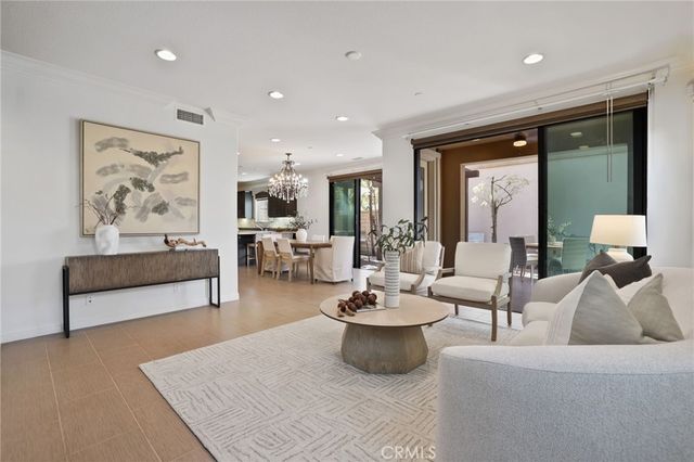 58 Mariposa, Lake Forest, CA 92630