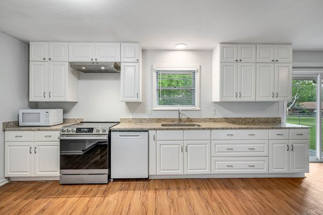 913 Patricia Drive, Sherman, TX 75090