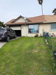 32 Denwil Ct, Sacramento, CA 95824