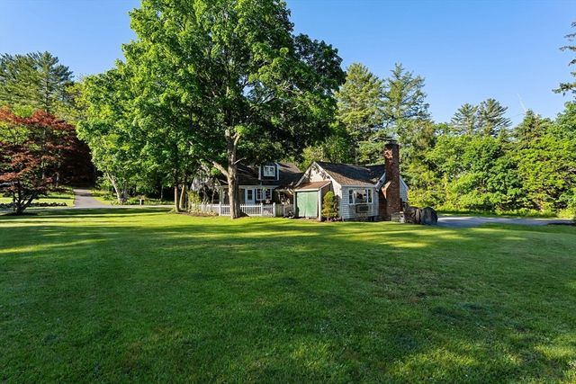 45 Taylor St, Pembroke, MA 02359