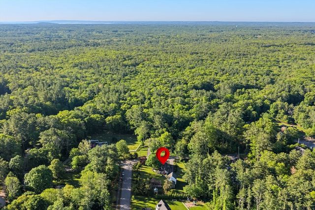 45 Taylor St, Pembroke, MA 02359
