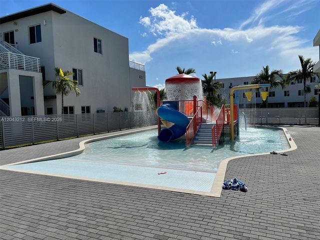 10270 NW 66 ST 105, Doral, FL 33178