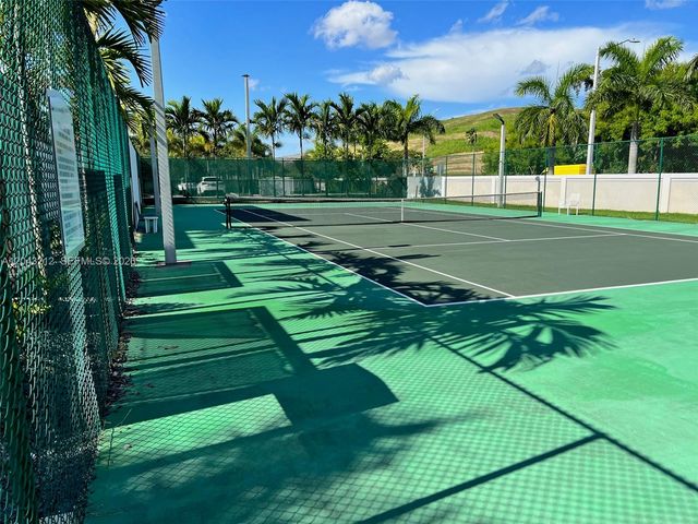 10270 NW 66 ST 105, Doral, FL 33178