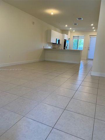 10270 NW 66 ST 105, Doral, FL 33178