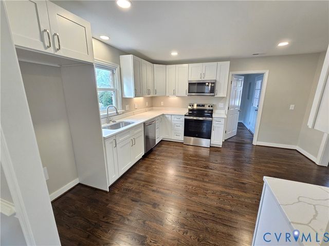 8512 Chester Forest Ln, Chesterfield, VA 23237