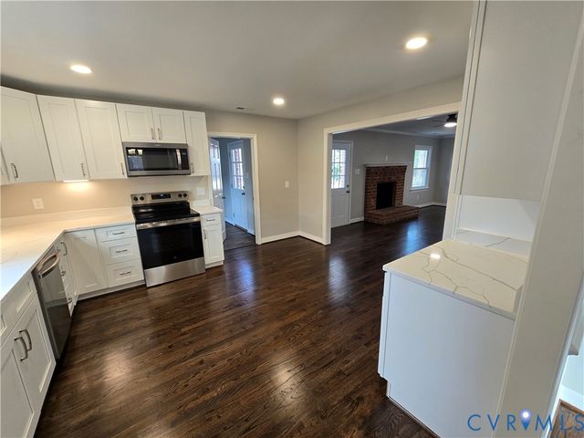 8512 Chester Forest Ln, Chesterfield, VA 23237