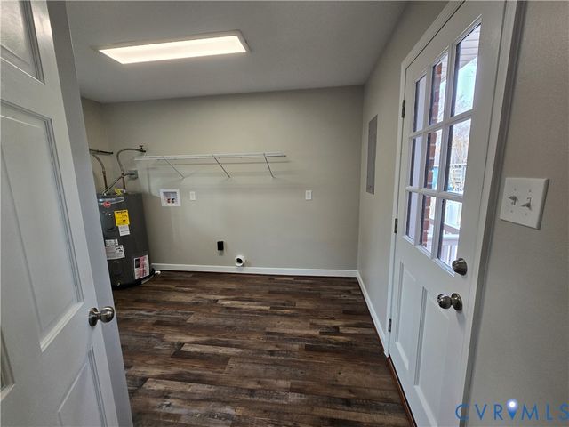 8512 Chester Forest Ln, Chesterfield, VA 23237