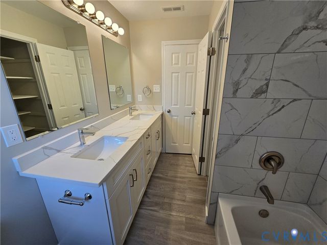 8512 Chester Forest Ln, Chesterfield, VA 23237