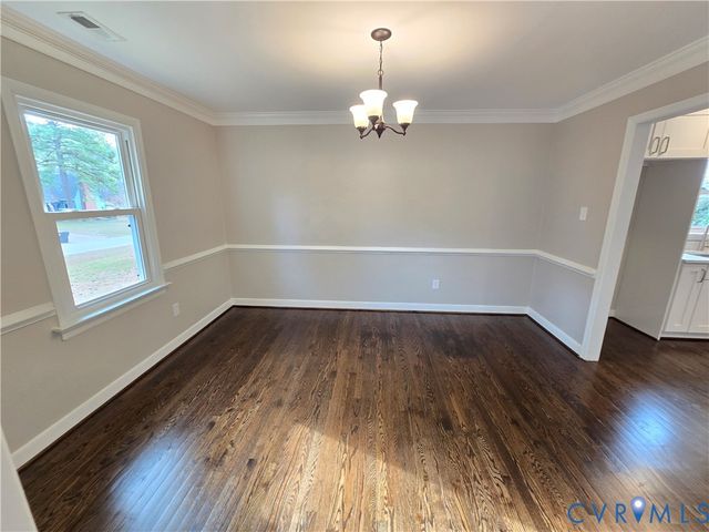 8512 Chester Forest Ln, Chesterfield, VA 23237