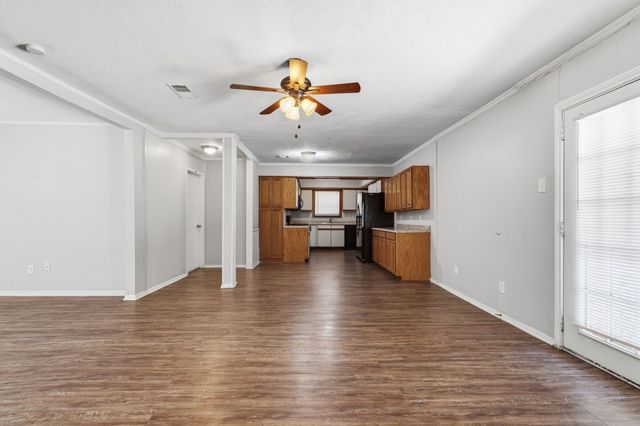 417 Lakeside Drive, Irving, TX 75062