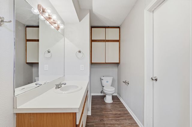 417 Lakeside Drive, Irving, TX 75062