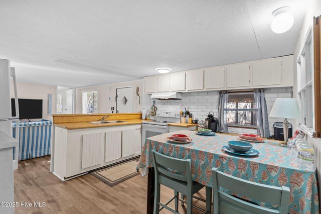 220 NE 68th Street, Oak Island, NC 28465