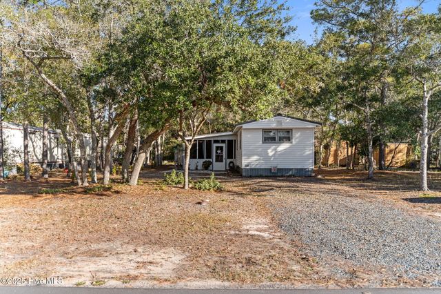 220 NE 68th Street, Oak Island, NC 28465