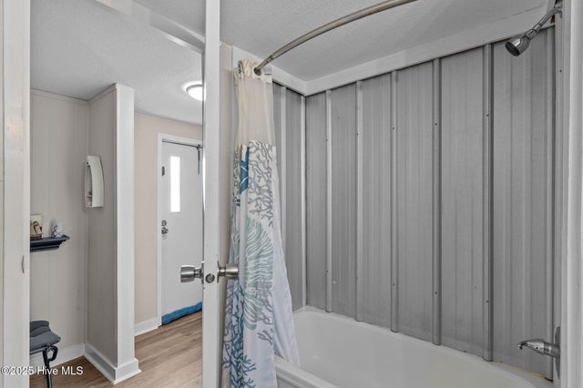 220 NE 68th Street, Oak Island, NC 28465