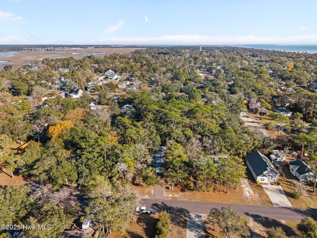 220 NE 68th Street, Oak Island, NC 28465