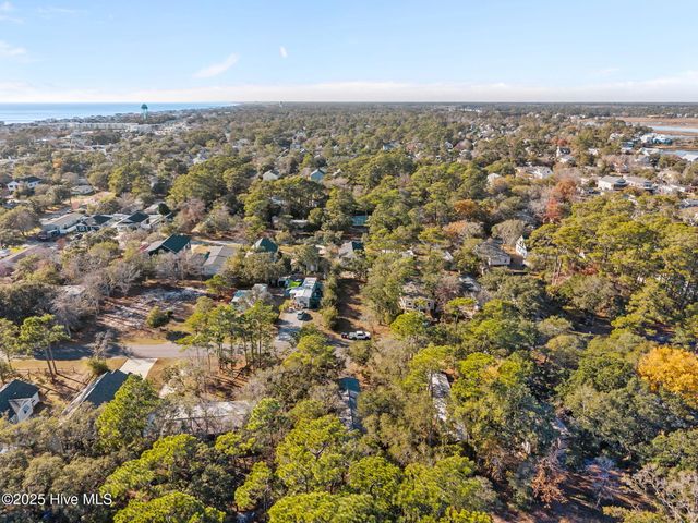 220 NE 68th Street, Oak Island, NC 28465