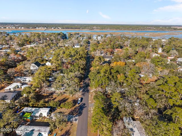 220 NE 68th Street, Oak Island, NC 28465