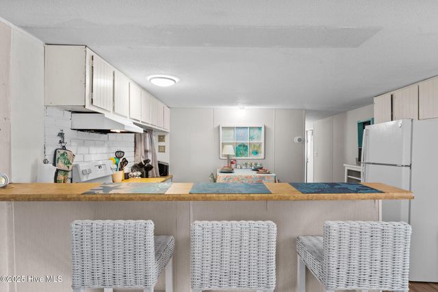 220 NE 68th Street, Oak Island, NC 28465