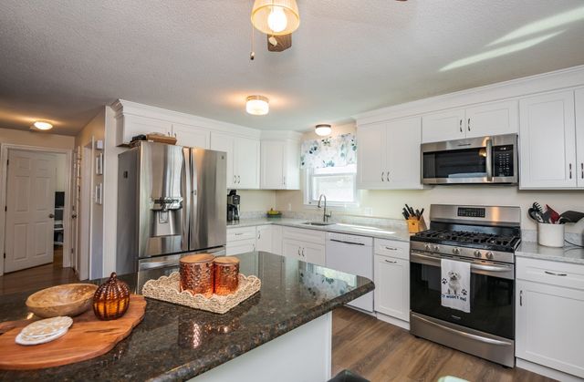 22 Race Street, Billerica, MA 01821